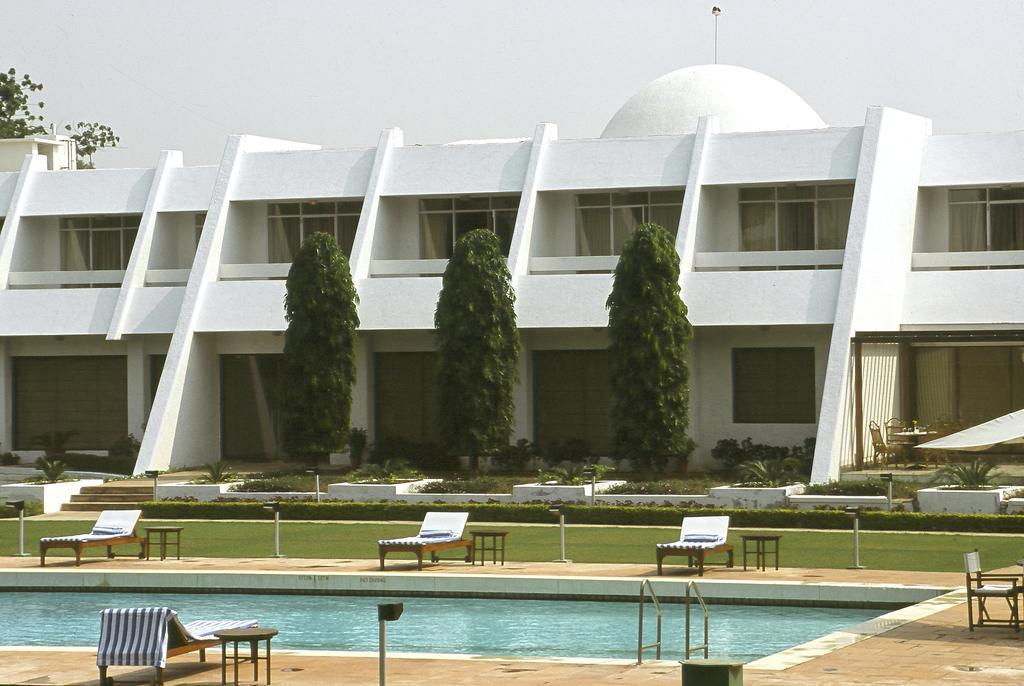 Radisson Jass Hotel, Khajurāho المظهر الخارجي الصورة