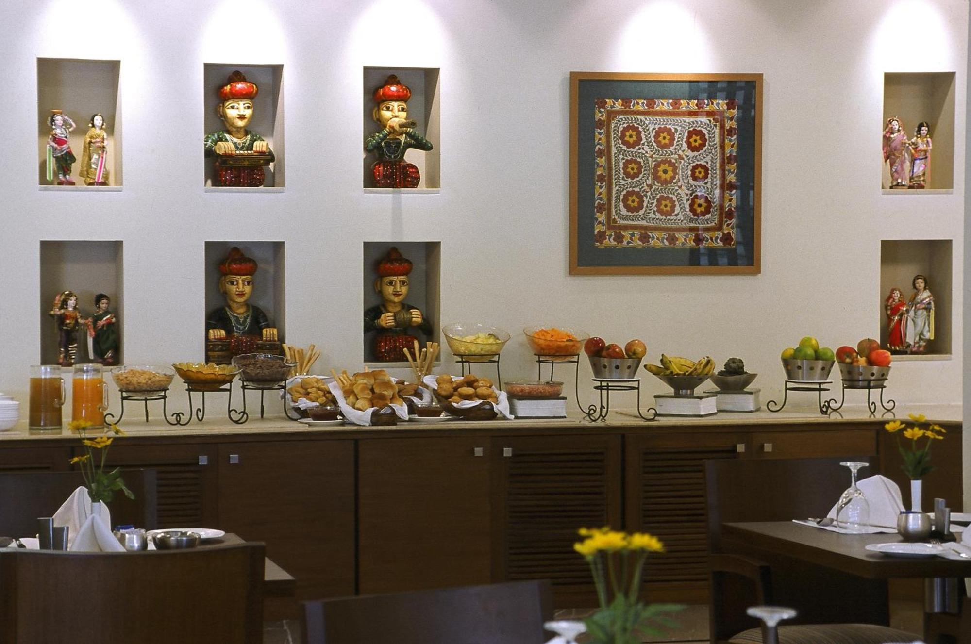Radisson Jass Hotel, Khajurāho المظهر الخارجي الصورة