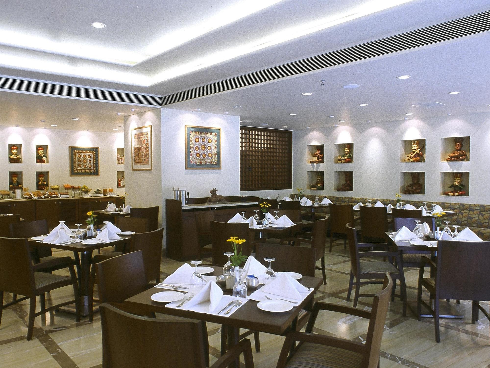Radisson Jass Hotel, Khajurāho المظهر الخارجي الصورة